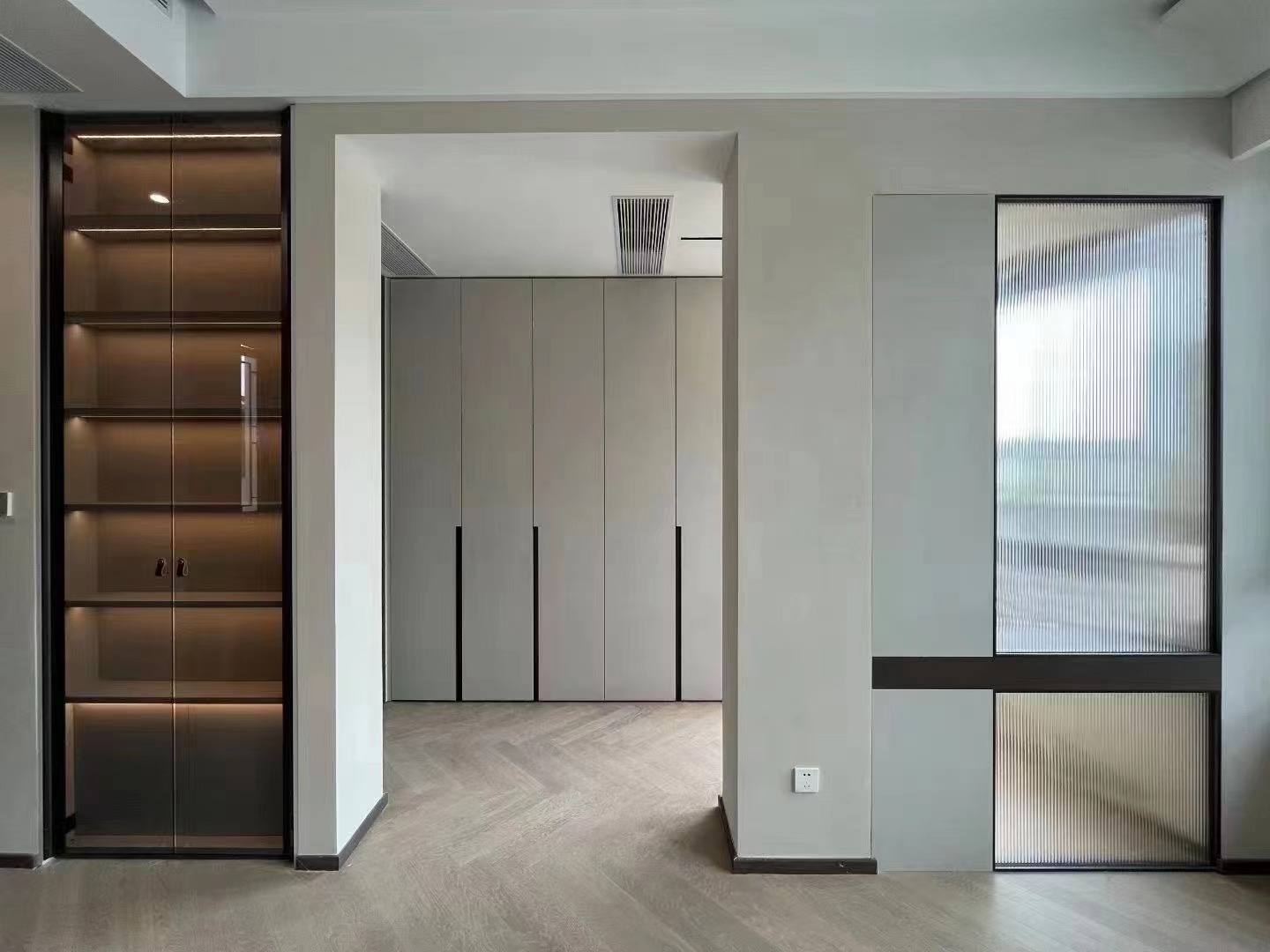 南京老房翻新，簡約風(fēng)裝修經(jīng)典不過時(shí)