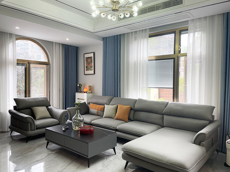 簡(jiǎn)約灰調(diào)空間靜逸，窗景閑情雅韻綿長(zhǎng)