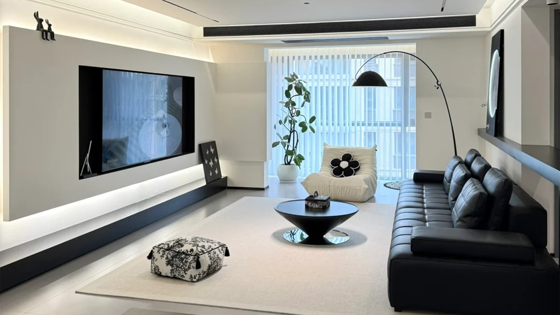 140㎡現(xiàn)代簡約風(fēng)裝修，盡顯清新管家美學(xué)