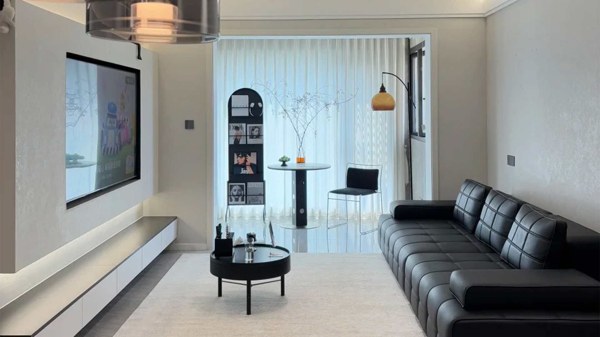 現(xiàn)代簡(jiǎn)約風(fēng)|黑白極簡(jiǎn)空間設(shè)計(jì)，高級(jí)感自然流露